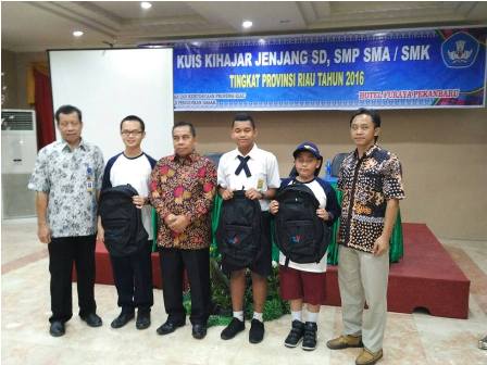 Presentasi Klinik Sampah Bawa Siswa Pelalawan ke Jakarta